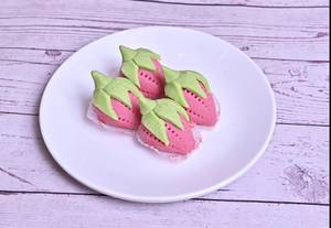 Kaju Strawberry