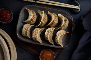 Veg Steam Momos (8 Pcs)