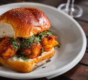 Peri Peri Vada Pav