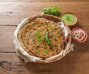 Mirchi Parantha