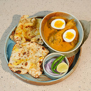 Bhopali Murgh Rezala Saffron Warqi Parantha