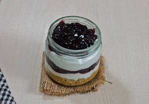Blueberry & Cream Jar 125