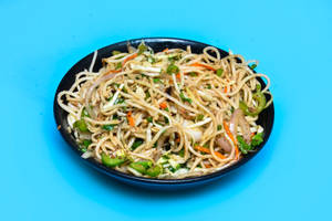 Veg Hakka Noodles