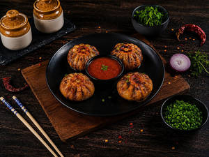 Tandoori Tagda Toofani Veg Momo