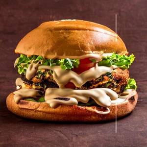 Grilled Chicken Nachos Burger