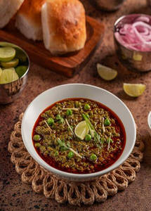Chicken Kheema Mutter