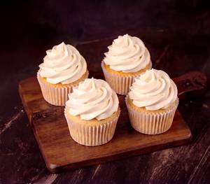 Vanilla Cup Cake Set Of 4