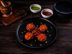 Tandoori Punjabi Masala Veg Momo
