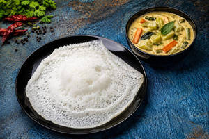 3 Appam + Veg Curry (250 Ml)