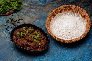 3 Appam With Beef Curry (250ml)