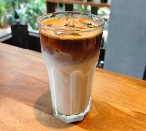 Iced Latte Macchiato 