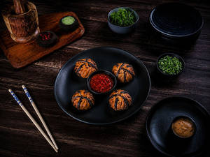 Tandoori Black Belt Paneer Momo
