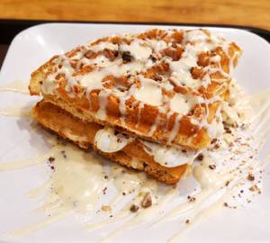 White Chocolate Drizzle Waffle (Serves 1-2)