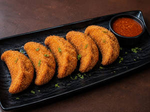 Crispy Paneer Momos