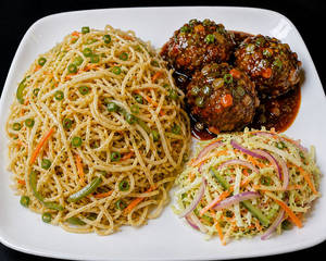Egg Noodles, Chicken Manchurian(3pcs), Chinese Salad