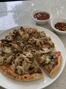 Mushroom Pizza
