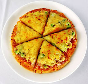 Onion & Capsicum Pizza