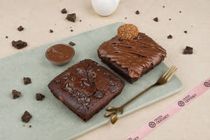 Set Of 2 Brownies (chocolate Fudge Brownie + Nutella Brownie)