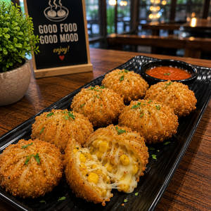 Cheese Corn Crunchy Momos (6 Pcs.)