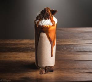 Double Belgian Walnut Brownie Caramel Shake [Choc And Vanilla Ice Cream]