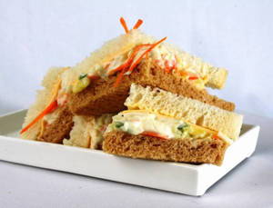 Coleslaw Sandwich With Cheese