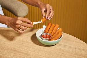 Mozarella Sticks With Marinara