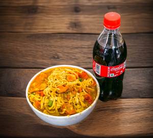 Veg maggi + Coke [250Ml]