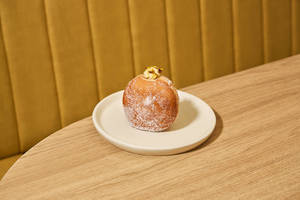 Pistachio Doughnut