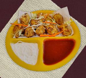 Veg Fried Momos [10 Pieces]