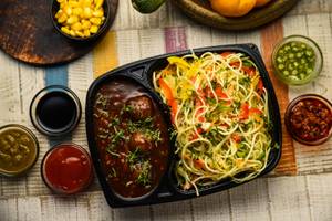 Hakka Noodles With Manchurian Gravy