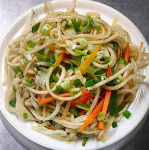 Veg Hakka Noodles