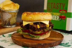 Spicy Mushroom Cheese Burger [Old Madras]