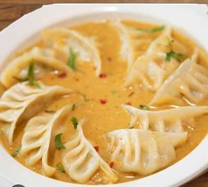 Paneer Jhol Momos