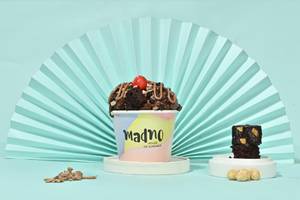 Nutty Hazelnut Cake Fudge Sundae