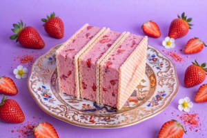 Strawberry Sandwich Ice Cream
