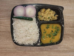 Dal Alu Chokha Thali
