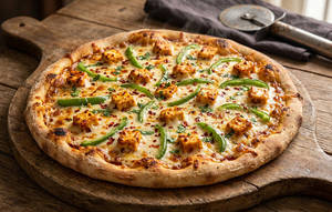 Spicy Paneer & Capsicum Pizza