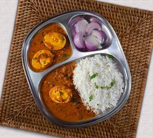 Steam Rice With Egg Curry