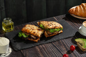 SuperYou High Protein Roasted Mushroom & Caramalised Onion Sandwich