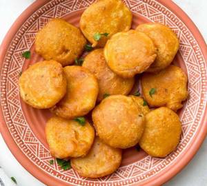 Potato Bhaji ( 10 Pcs ) + chutney