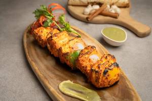Deggi Mirchi Paneer Tikka