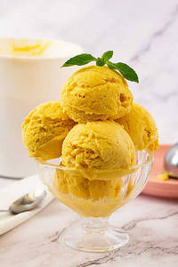 Mango Ice Cream