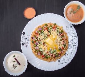 Butter Cheese Mix Uttapam