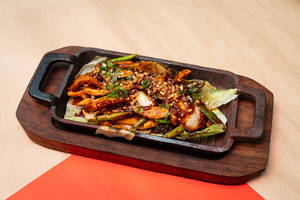 Burnt Garlic Snow Peas & Baby Corn