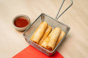 Thai Veg Spring Roll With Sweet Chilli Sauce