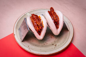 Devil'S Chicken Bao [2 Pieces]