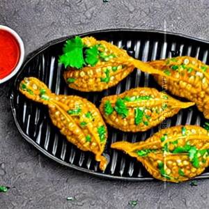 Steam Corn Palak Momos