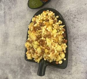 Sabudana Khichdi With Curd