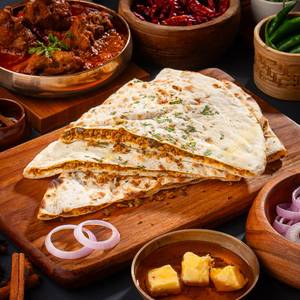Mutton Keema Naan (1 Pc)