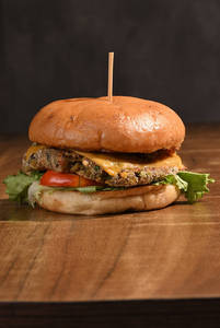 Bomber Burger 4'
